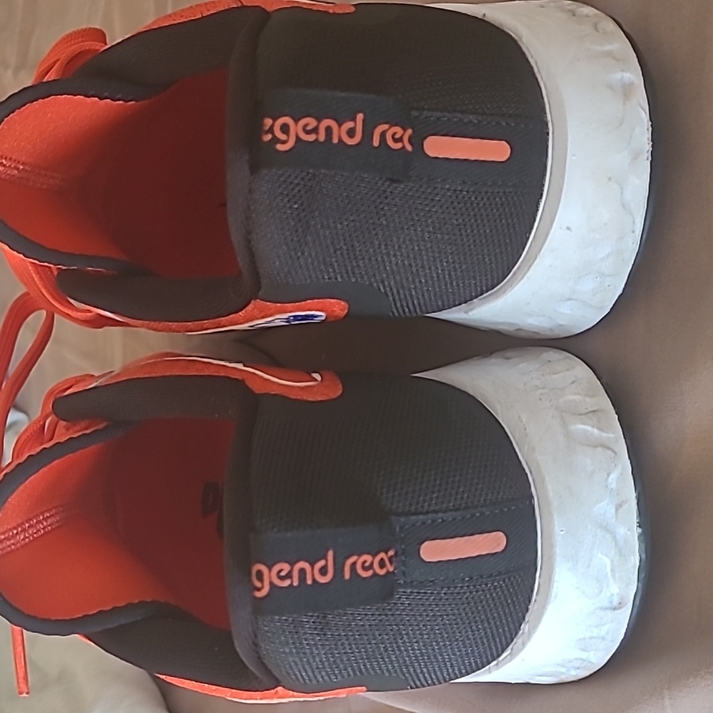 Running shoes - Picture 7 of 8